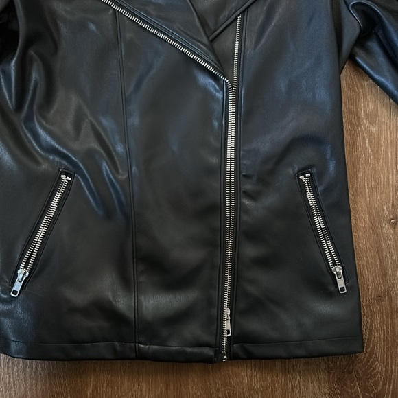 Girl’s Leather Jacket, Size 14-16, Black - Picture 3 of 6